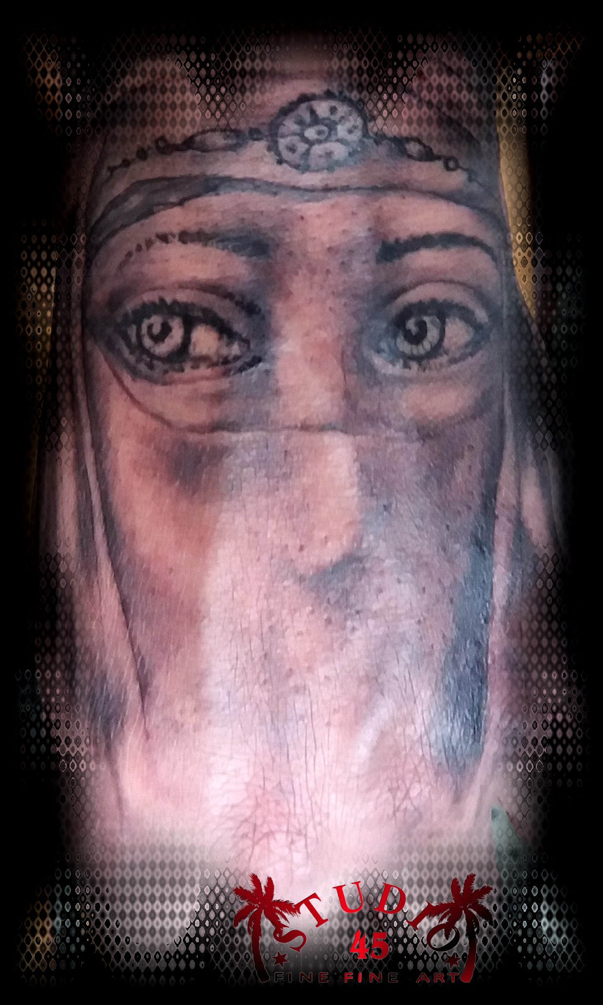 Hand Ägyptische Frau mit Burko Schleier Tattoo Recklinghausen STUDIO 45